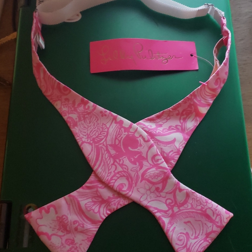 Lilly Pulitzer Pink Tropics Bowtie NWT
